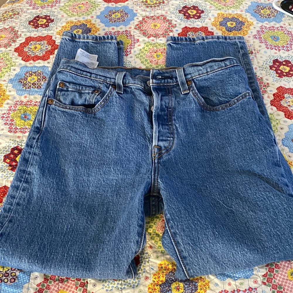 501 Levi’s, size 27 Ankle Pants Excellent condition